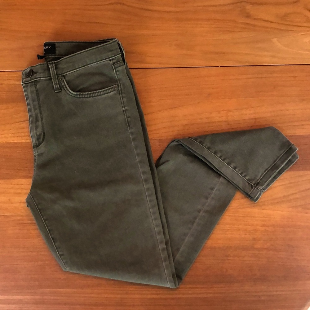 Banana Republic Skinny Fit Army Green Pants